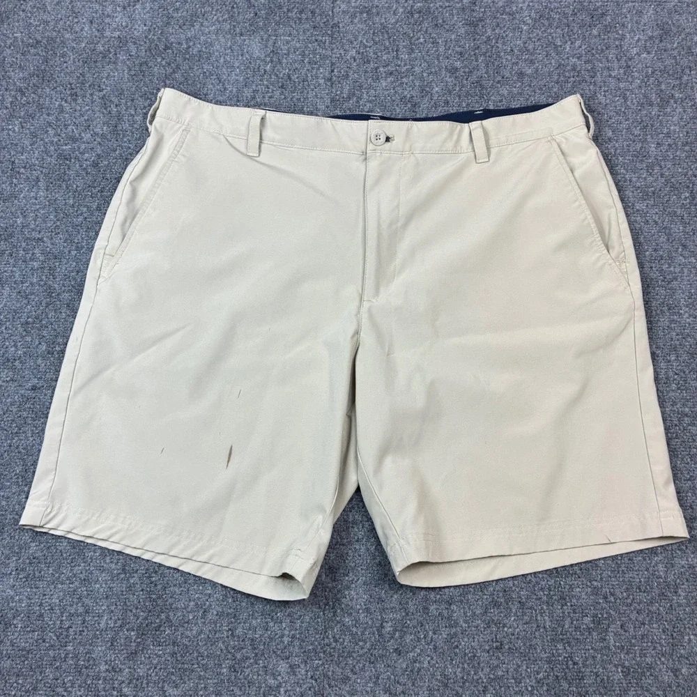 Izod Golf Mens Khaki Tan Flat Front Performance Shorts Size 42 Casual‎ Sport